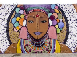 “Africana” mural Tributo a las mujeres. Colaboración junto a Jerom y Twoflu. Spray sobre pared. 5x8